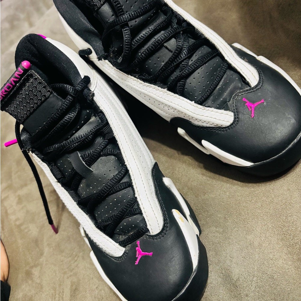Jordan Women’s Black, White & Pink Retro Sneakers